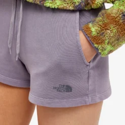 The North Face Heritage Dye Logowear Shorts 9 The North Face Heritage Dye Logowear Shorts -Deals Snazzy Mode Store 13 04 2023 LS NF0A826ON14 N14 9 1
