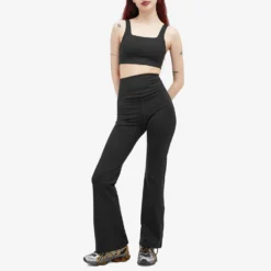 Girlfriend Collective Tommy Bra -Deals Snazzy Mode Store 16 05 2024 JC 1016 BLK m8 1