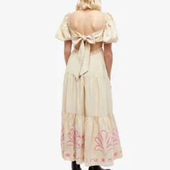 KITRI Gianna Embroidered Maxi Dress -Deals Snazzy Mode Store 17 05 2023 SI 2108101S 7 1