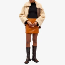 Versace Mini Leather Skirt 8 Versace Mini Leather Skirt -Deals Snazzy Mode Store 21 12 23 ls 1011414 1a08403 1na60 m8