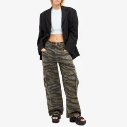 Alexander Wang Camo Bagged Out Combat Pocket Jeans -Deals Snazzy Mode Store 27 09 2023 JA 4DC4234115 240 m8 1